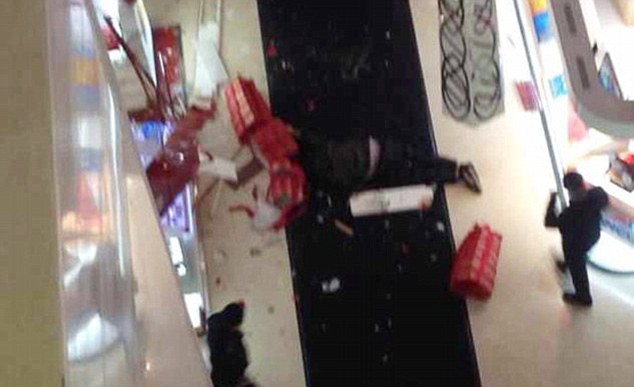 photo - SHOCKING SHOPPING: Man Jumps To His Death After Girlfriend Insists On Bying More Shoes (PHOTO)
